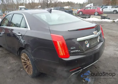 2015 Cadillac Cts Luxury z USA, uszkodzony, nr VIN 1G6AX5S33F0116695